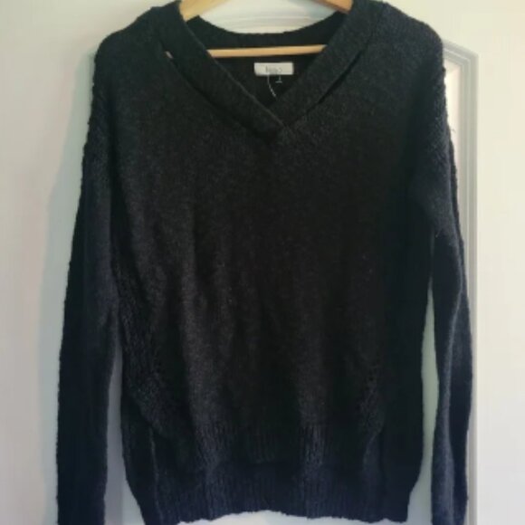 Juniors Mudd Black Sweater Size M - Picture 1 of 4